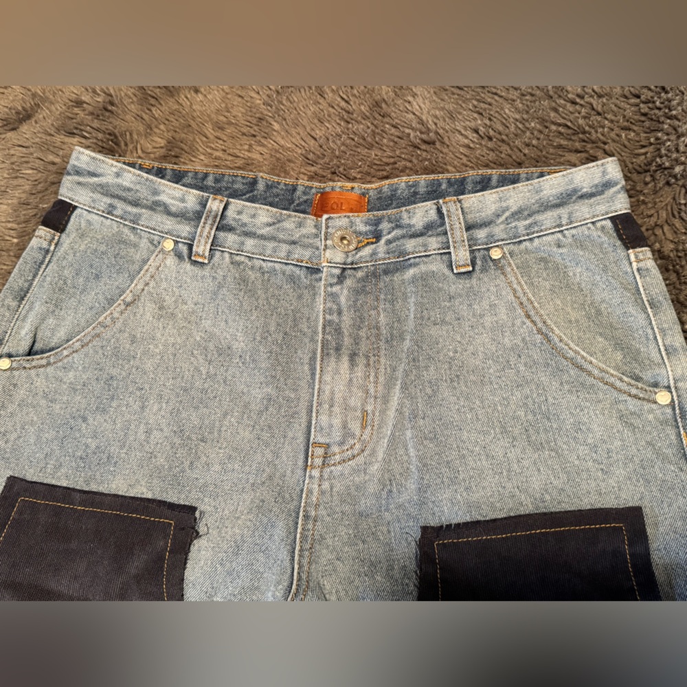 ๐๐POL Distressed Patchwork Cropped Jeans ๐๐ - Picture 7 of 8